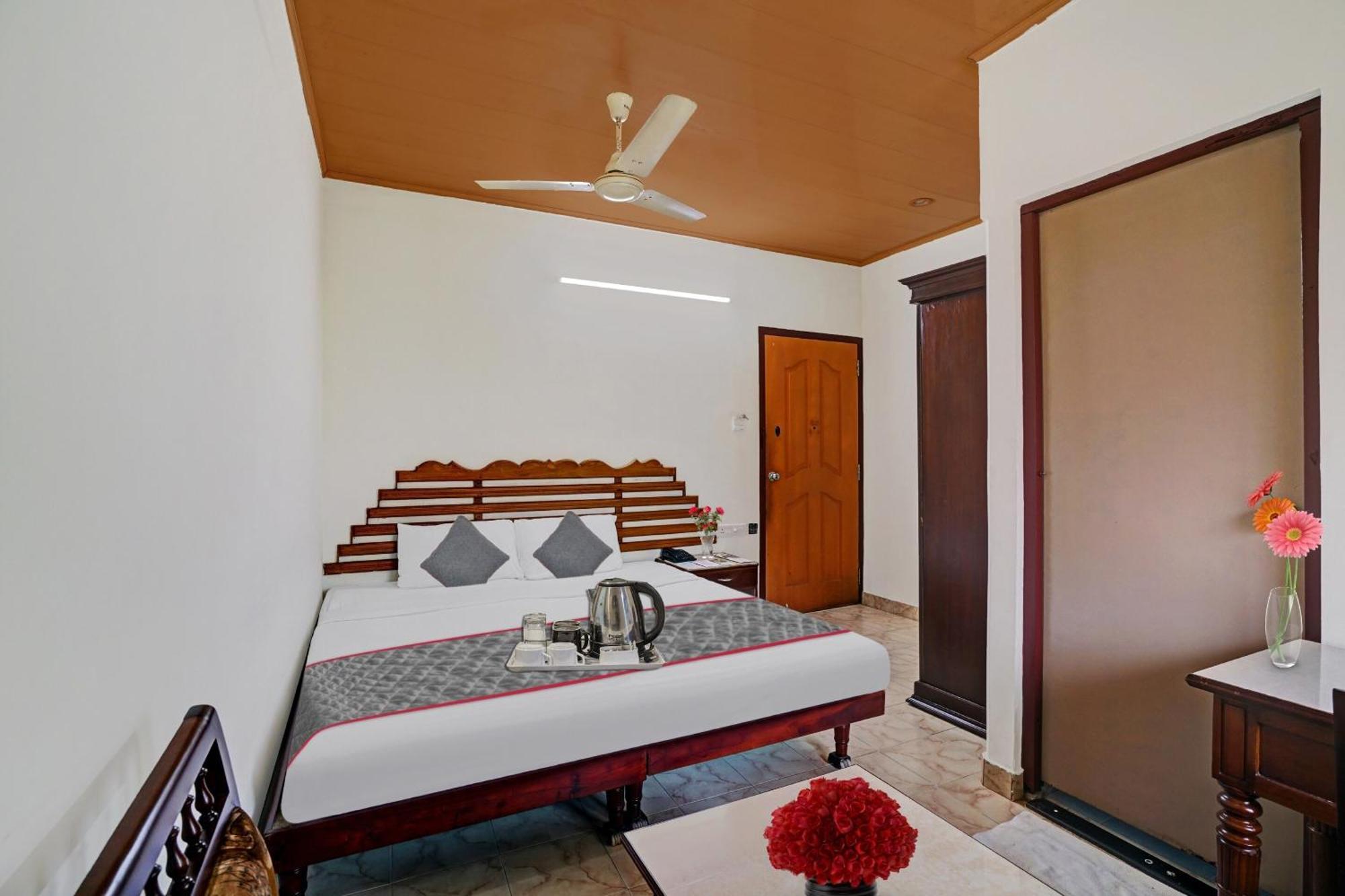 Palette - Pagoda Resorts Alappuzha Exterior foto