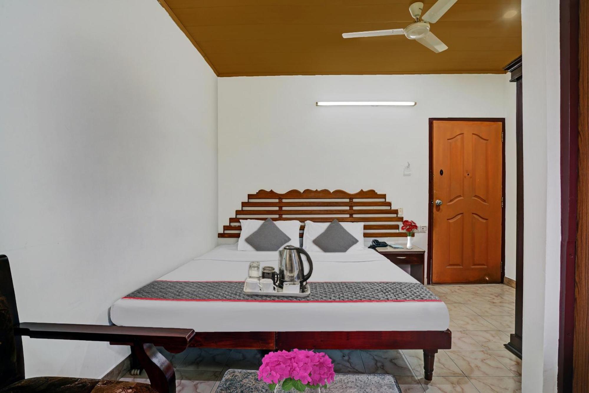 Palette - Pagoda Resorts Alappuzha Exterior foto