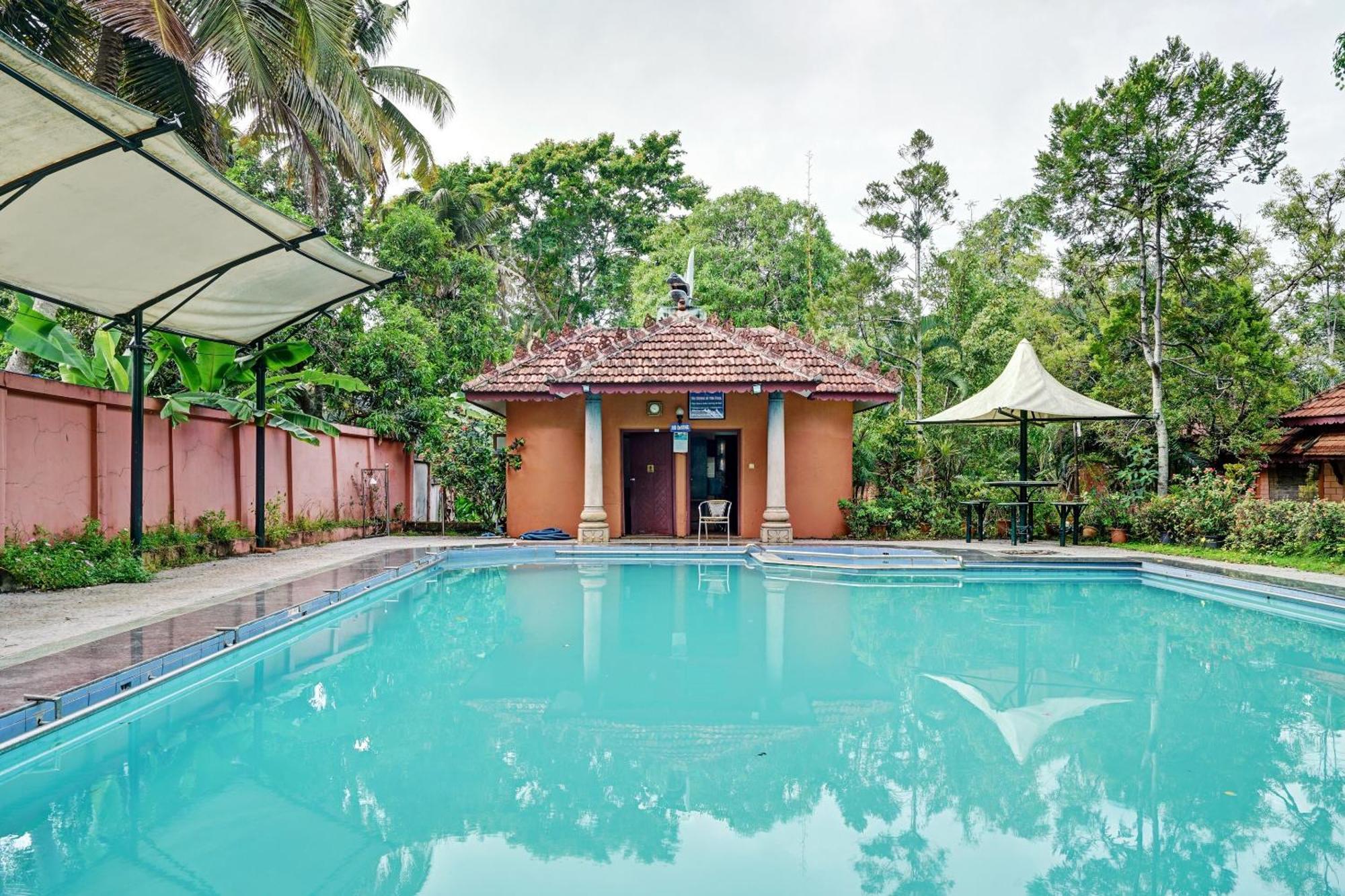 Palette - Pagoda Resorts Alappuzha Exterior foto
