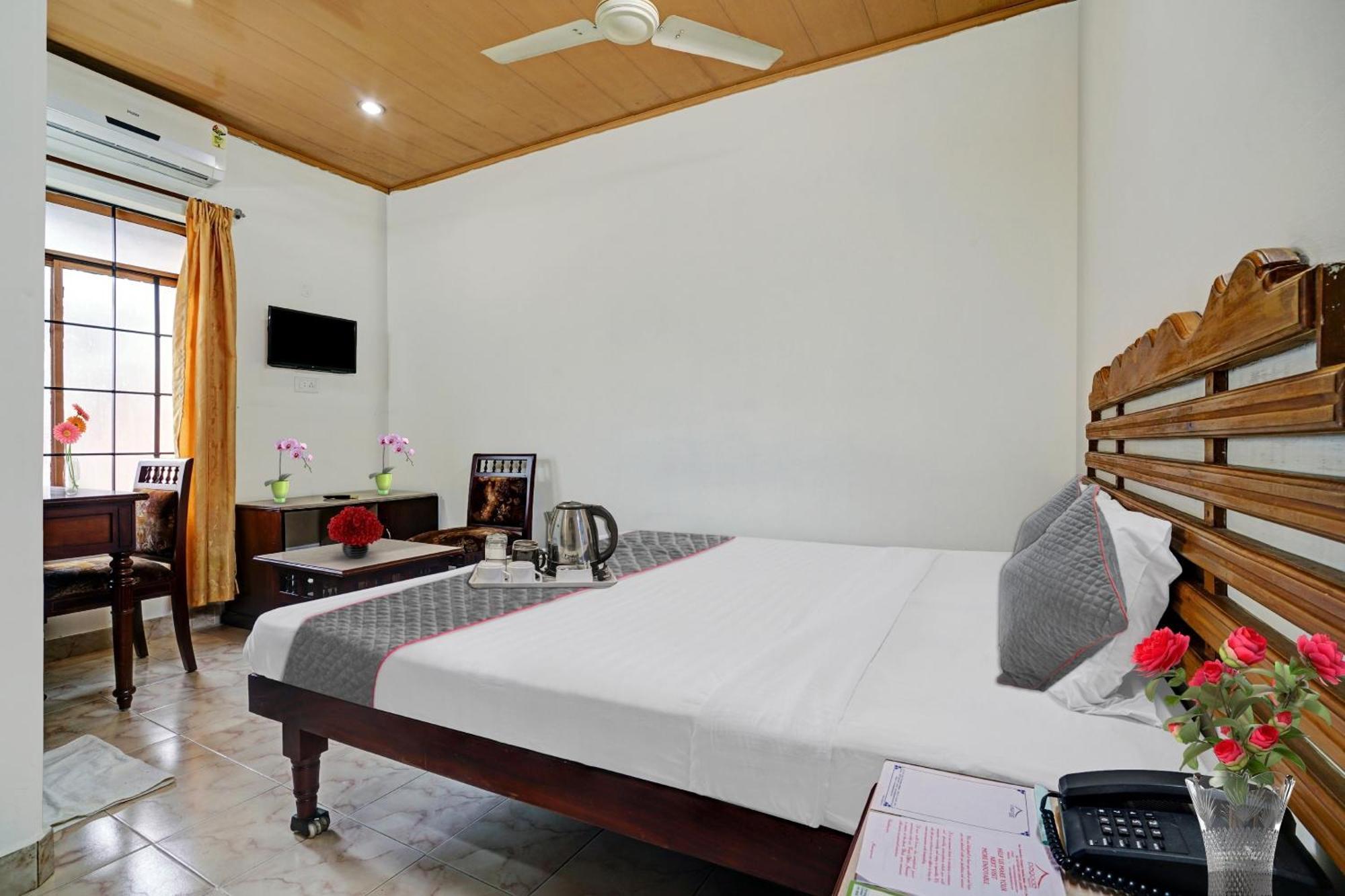 Palette - Pagoda Resorts Alappuzha Exterior foto